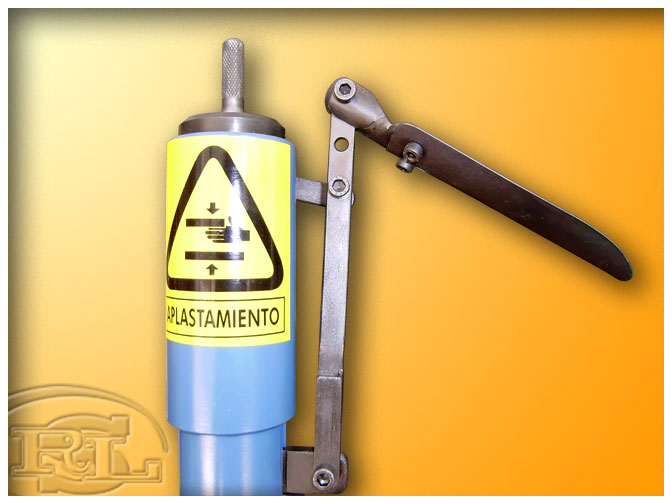 Máquina Neumática para Ahormar el Zapato #2
