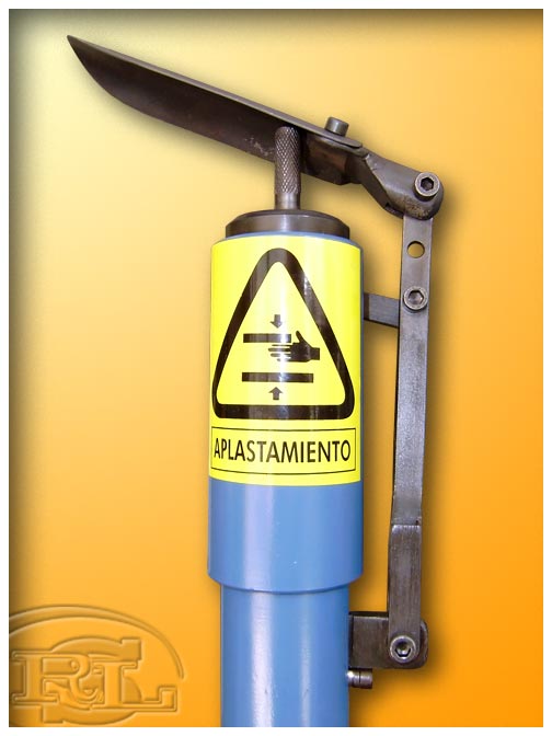 Máquina Neumática para Ahormar el Zapato #2