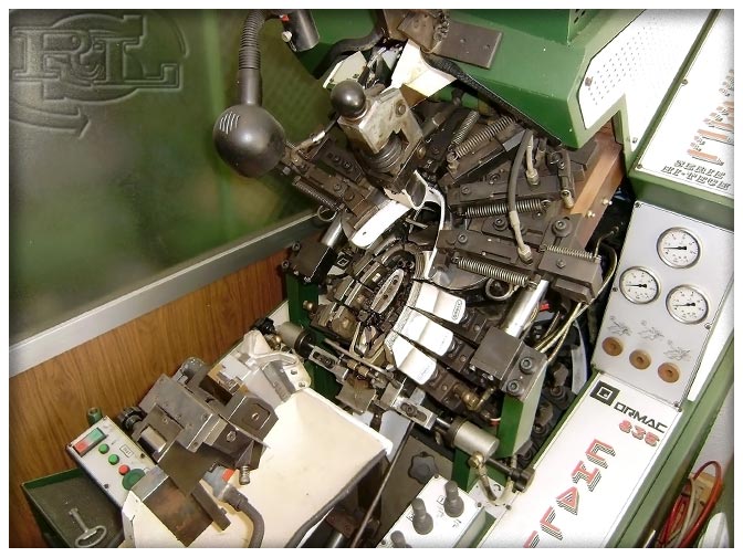 Máquina de Centrar/Montar Puntas ORMAC 'CHALLENGER 835' (Serie Hi-Tech) 3