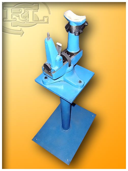 Máquina para Montar con Tenaza 1