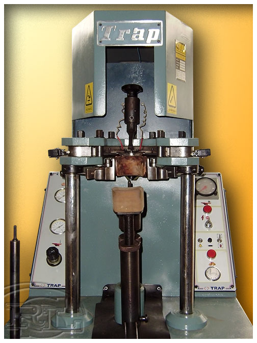 Máquina de Montar Talones 'TRAP T-20' 3