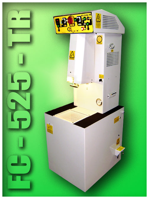 Máquina de Planchar con Vapor RaLoS FC-525-TR (Vista General)