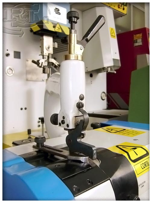 Máquina de Rebajar Piel con Aspiración y Embrague 'FAV AV2' #2 5