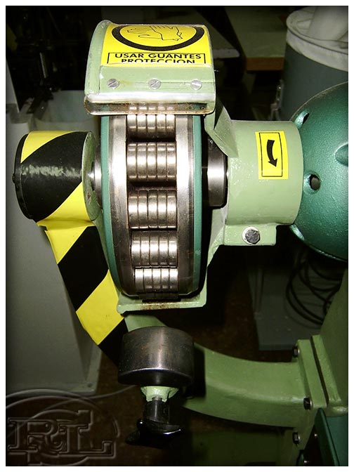 Máquina de Rebatir con Rodillo de Anillas 'HESPERIA' 3
