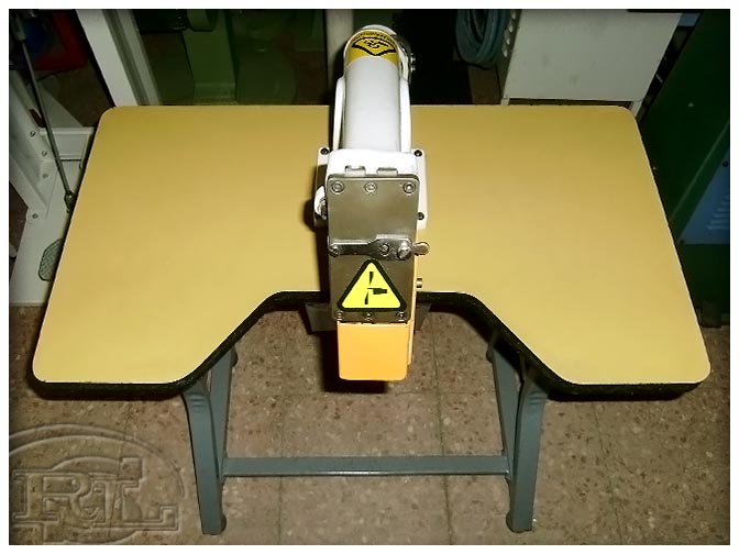Máquina de Recortar Forros 'FILLHER-ROCMI RC-5' 3