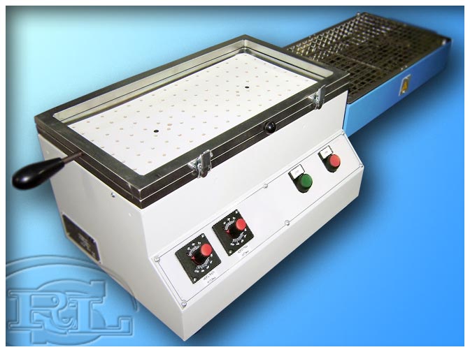 Termoformadora en PVC 'FORMAT' 3