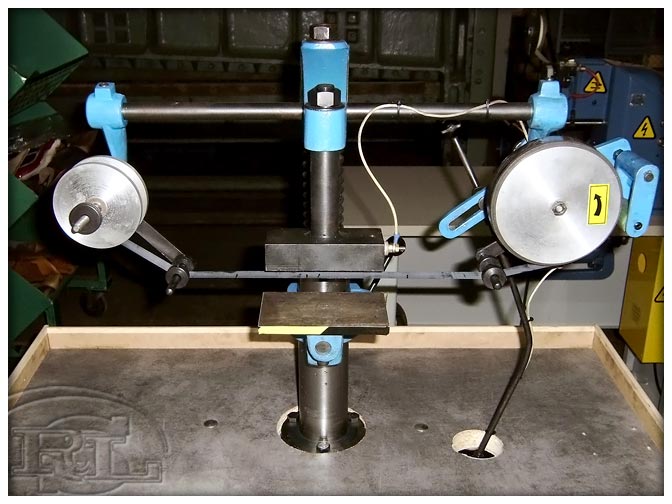 Máquina de Timbrar Neumática 'N1' 4
